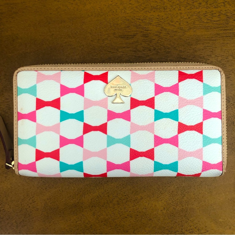 Kate Spade White Colorful Zip Wallet